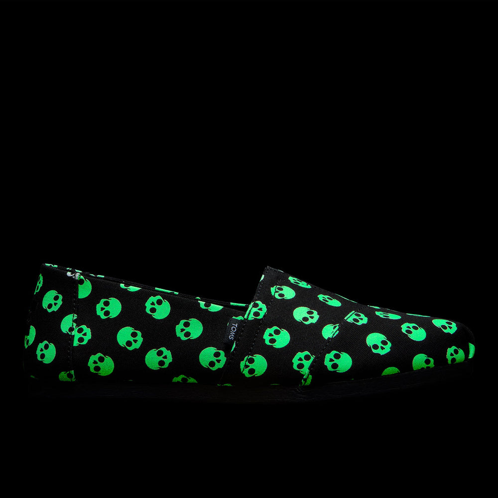 Alp FWD Black Glow In The Dark Halloween Skulls - Toms near me