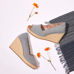 Essential Wedge Niagara Mist Chambray Dot - Toms on sale