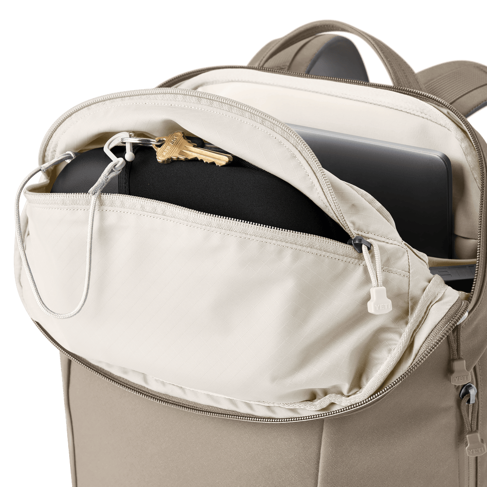 22L CARRY ON BACKPACK